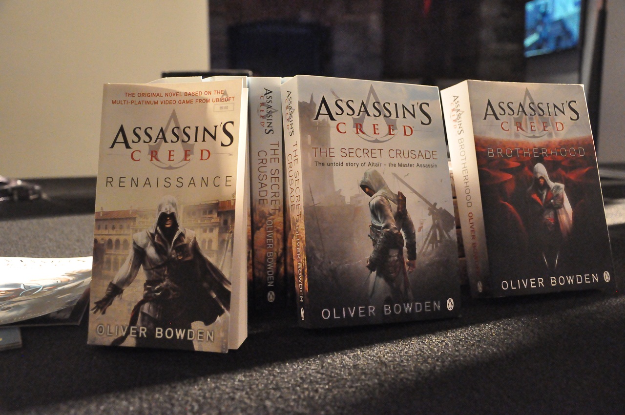 Книга мастер ассасин. Assassin's Creed книга Боуден. Оливер Боуден Assassin’s Creed.откровения. Ассасин Крид Откровение книга. Ассасин Крид синопсис книга.